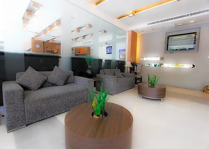 Krongthong Mansion & Hotel 3*