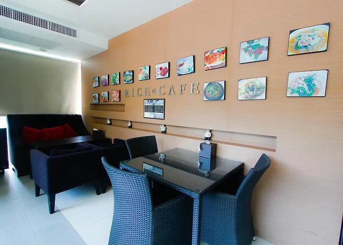 Krongthong Mansion & 3*