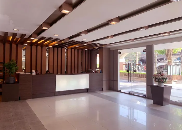 Krongthong Mansion & 3*