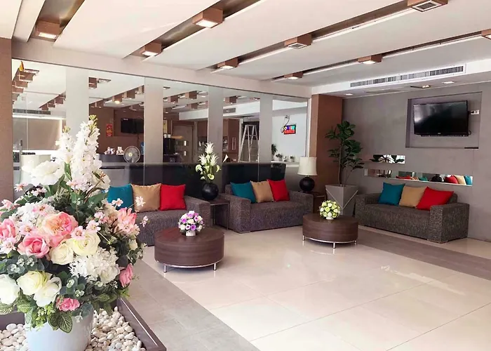 Krongthong Mansion & Hotel 3*