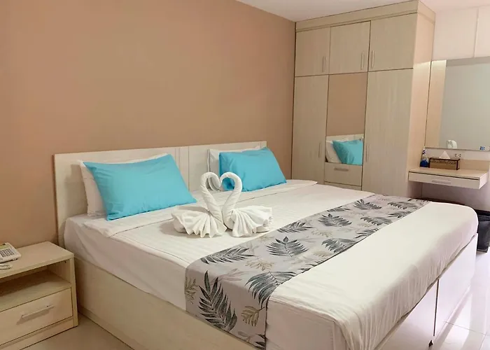 Krongthong Mansion & Hotel 3*